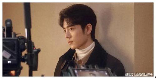 肖战和刘亦菲吃瓜视频,甜蜜互动引网友热议