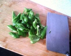 新鲜瓜叶如何炒着吃视频,家常美味轻松学